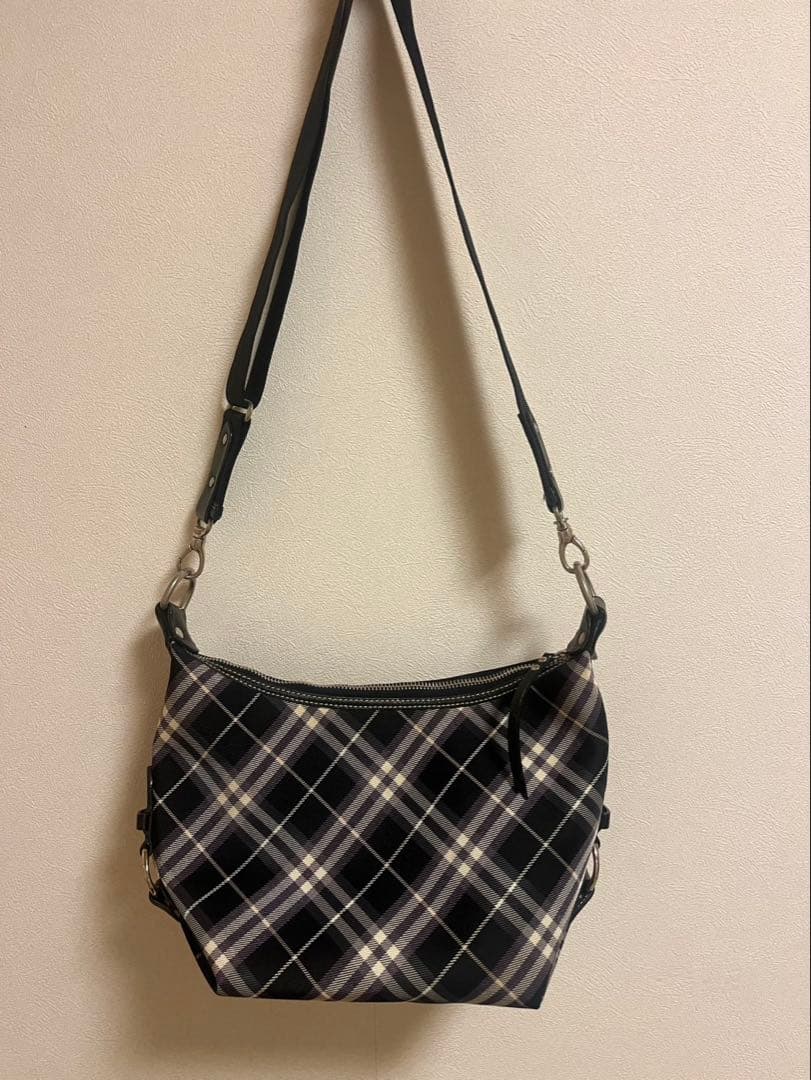 バーバリーチェック柄ショルダーバッグ
