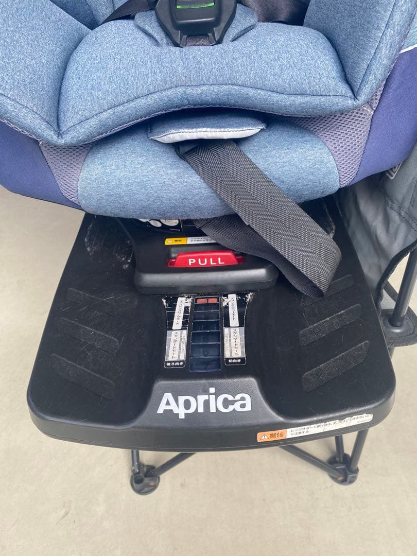 Aprica クルリラ ISOFIX チャイルドシート 回転式