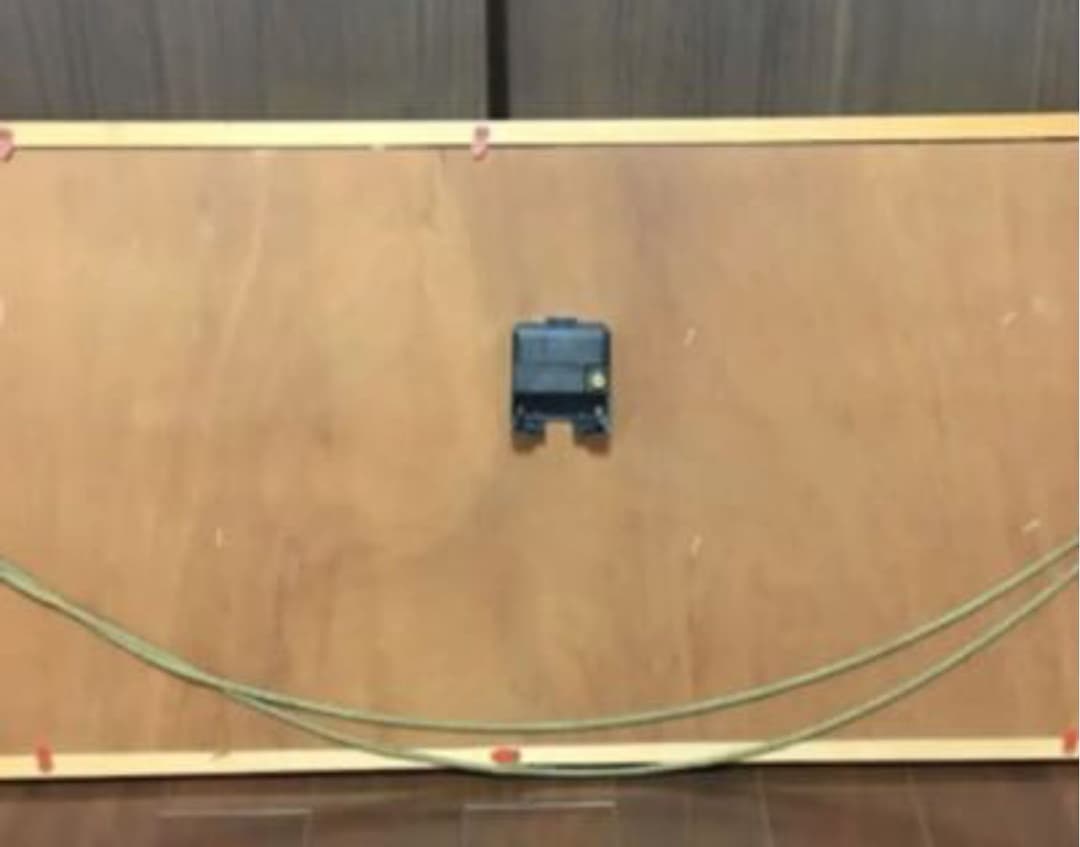 D51型蒸気機関車（1/75）模型時計　メダル付