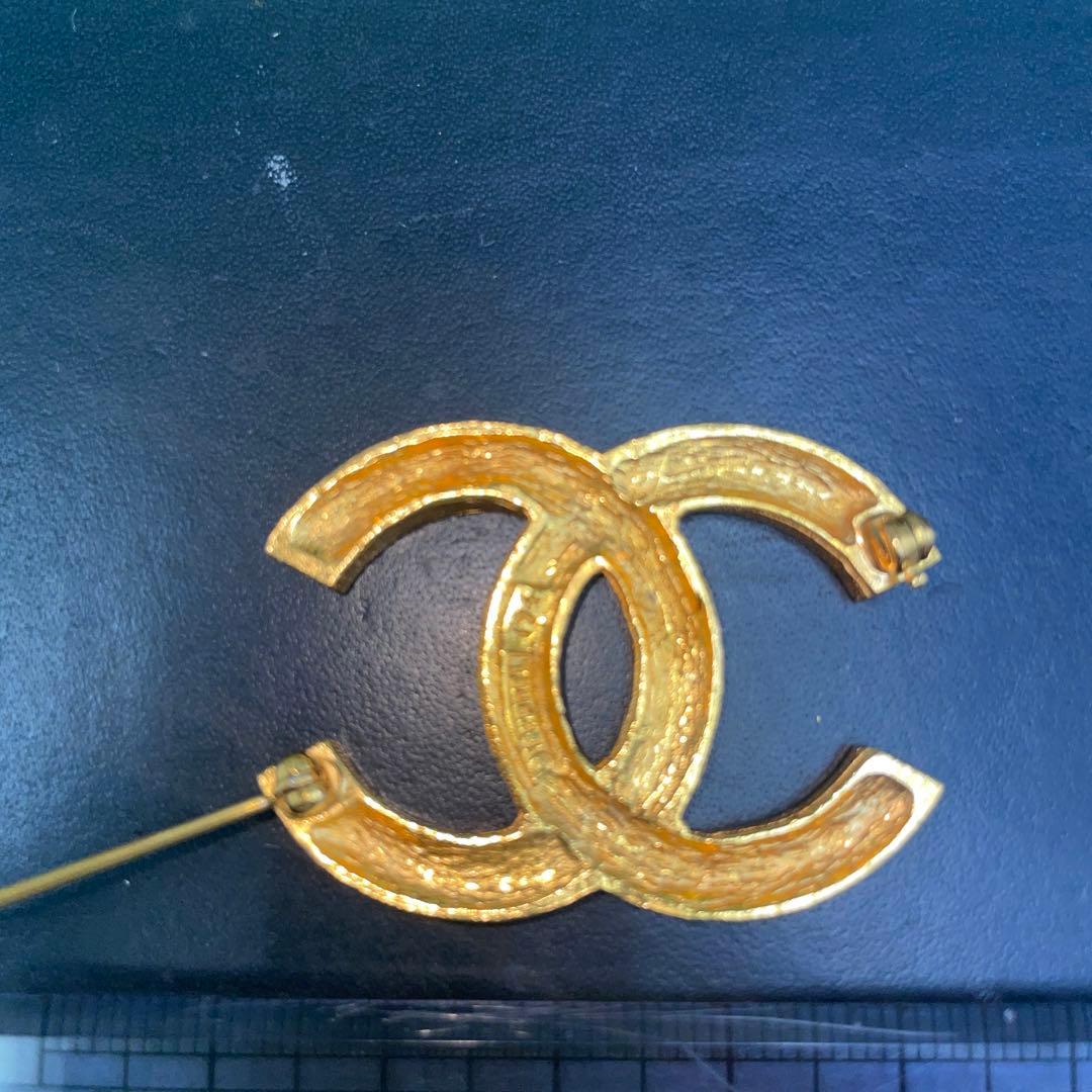 ヨ*◉様 CHANEL CCロゴ ブローチ ゴールドトーン