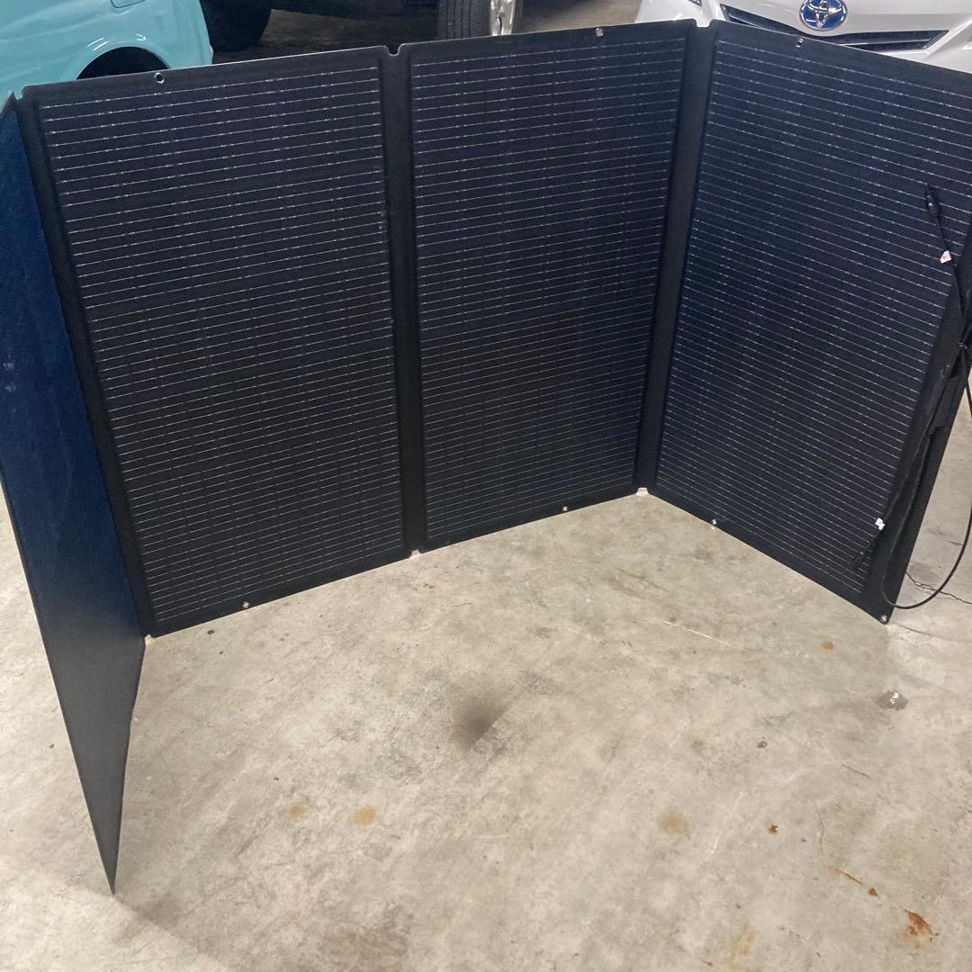 【ヒロ】ECOFLOW ソーラーパネル 400W キャリーケース付き