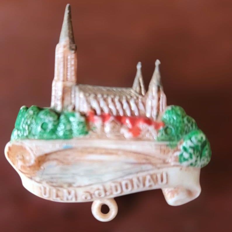 ヴィンテージドイツ観光名所 バッジ　スーベニアバッジ　城　大聖堂