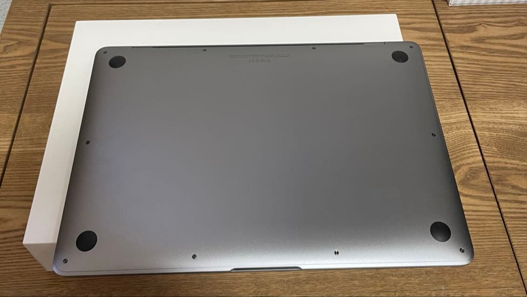 MacBook Air スペースグレー 本体 16GB/512GB箱、充電器付き