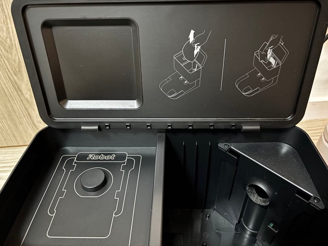 【極美品】iRobot ルンバ j7+ Clean Base付属 自動ゴミ収集