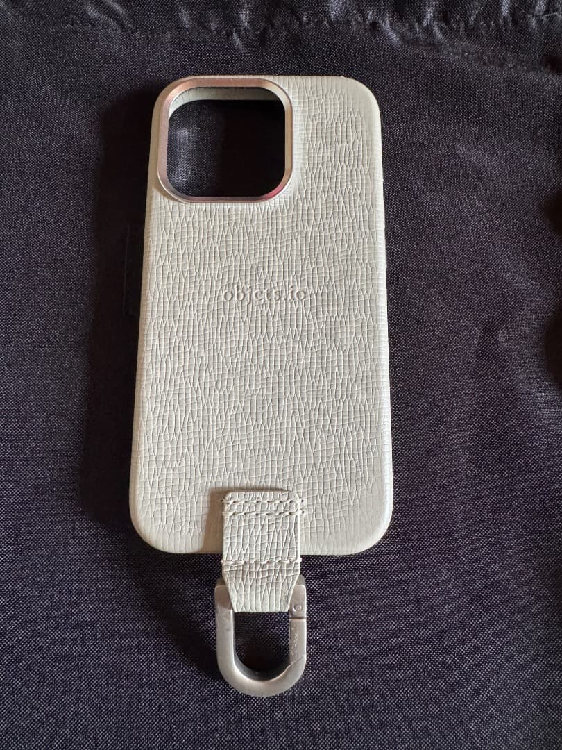 【最値下】objects.io 　iPhone15Proケース・レザーストラップ