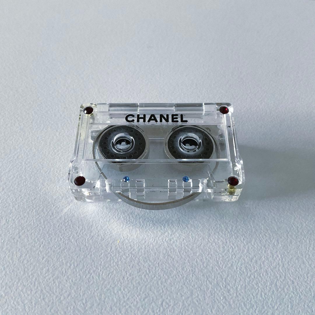 CHANEL カセットテープ　ブローチ