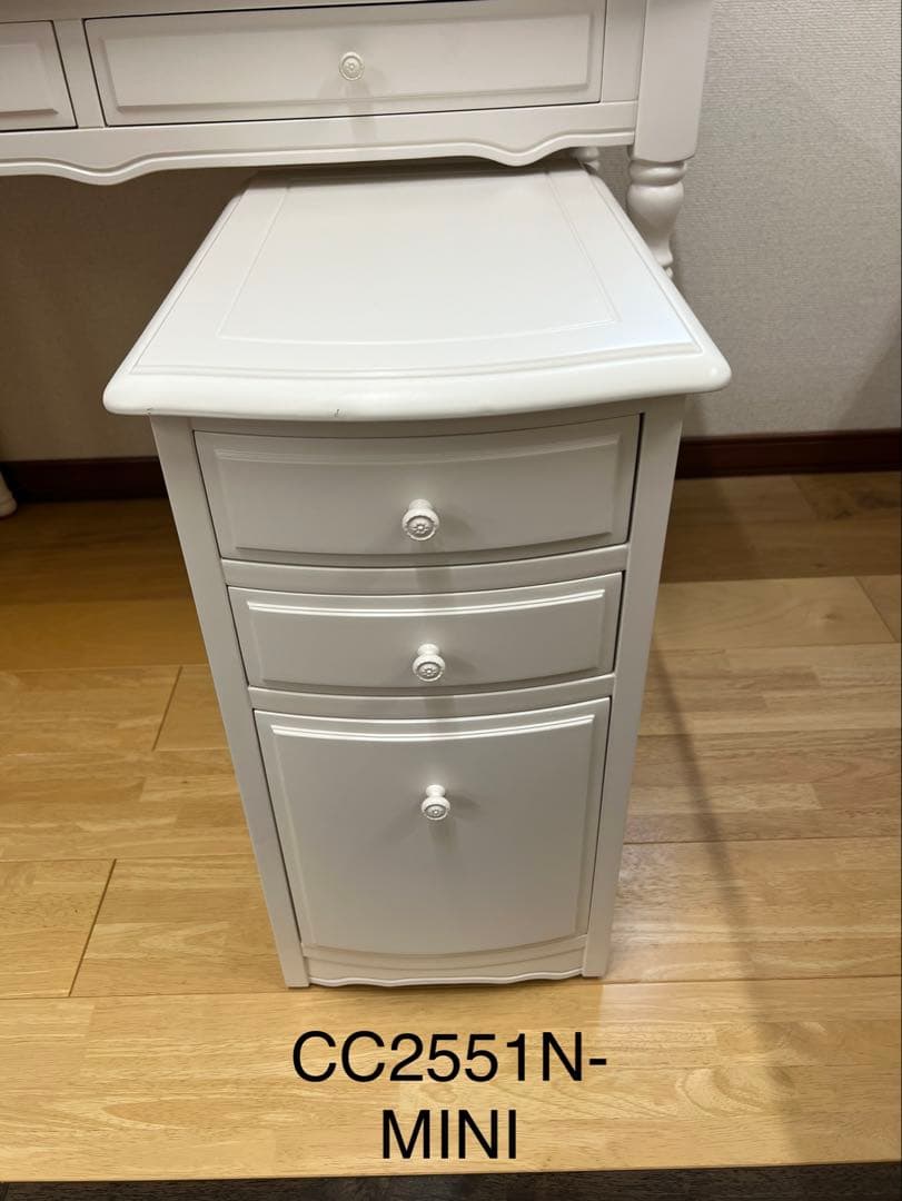 専用ページ名古屋市内お届無料椅子二脚セットりりーホワイト引き出し3段シャビネット