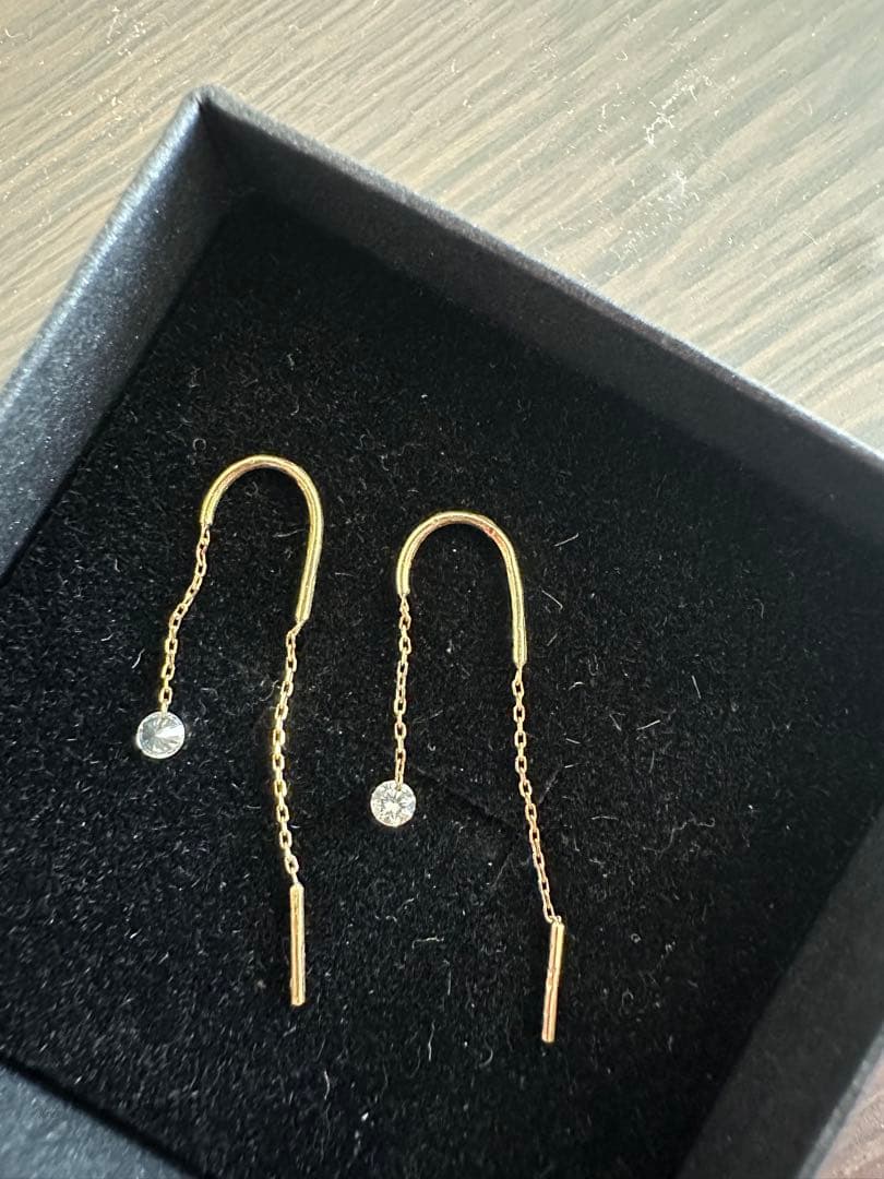 アーカー　スイングダイヤピアス　AHKAH