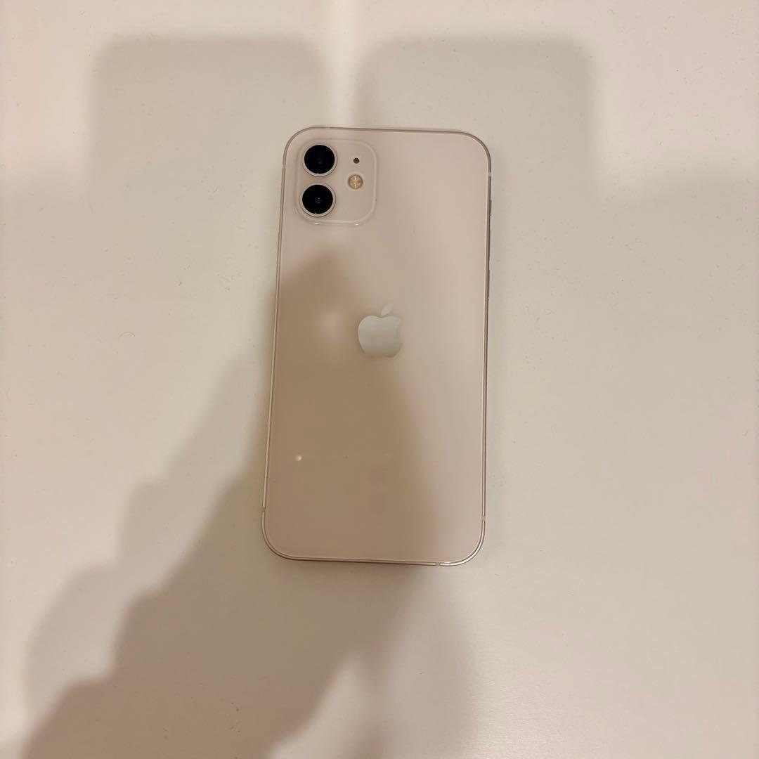 スマートフォン本体 Apple iPhone 12 64GB