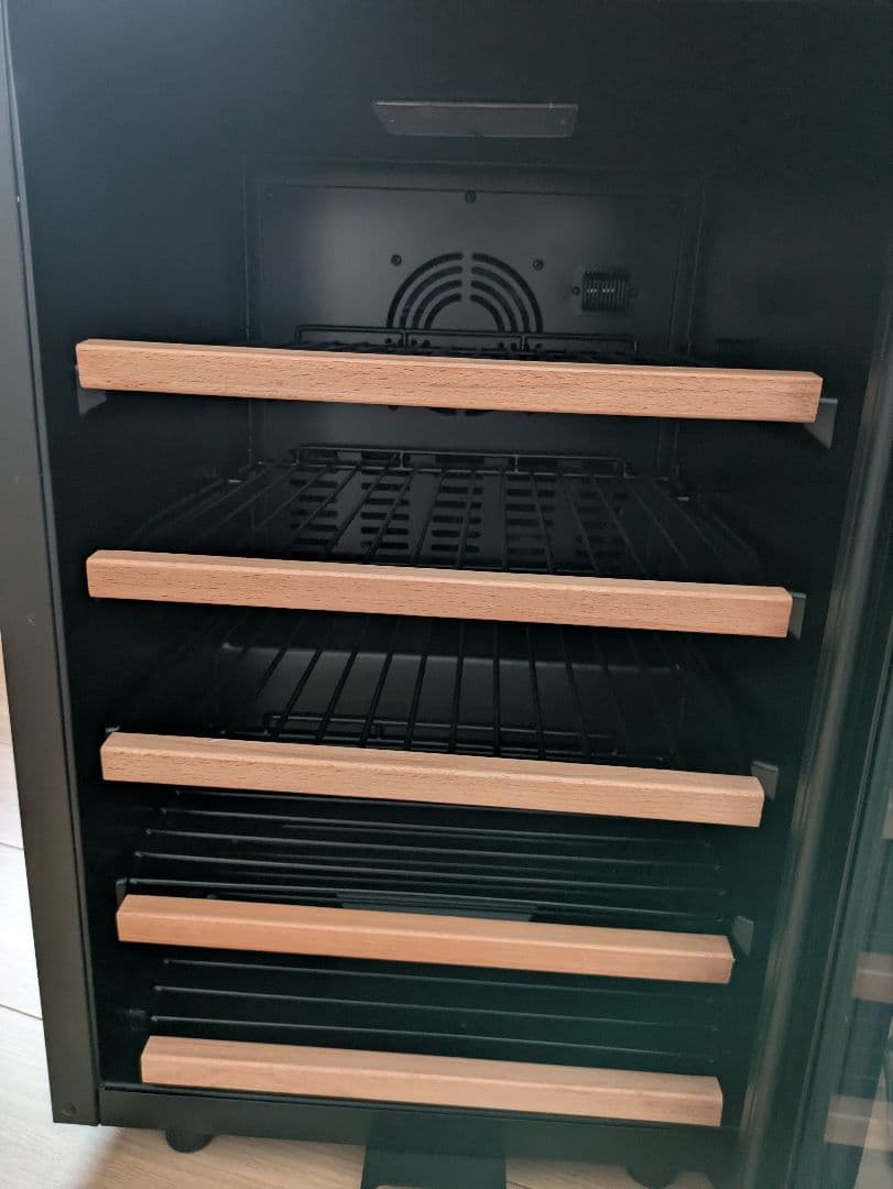 Mayurioアイリスオーヤマワインセラー　16本用IWC-C161A-B