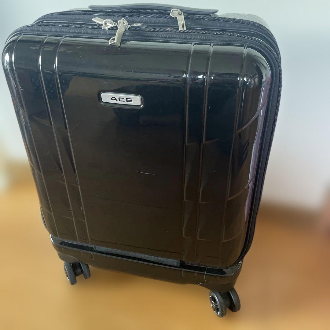 ACE ブラックキャリーケース 4輪