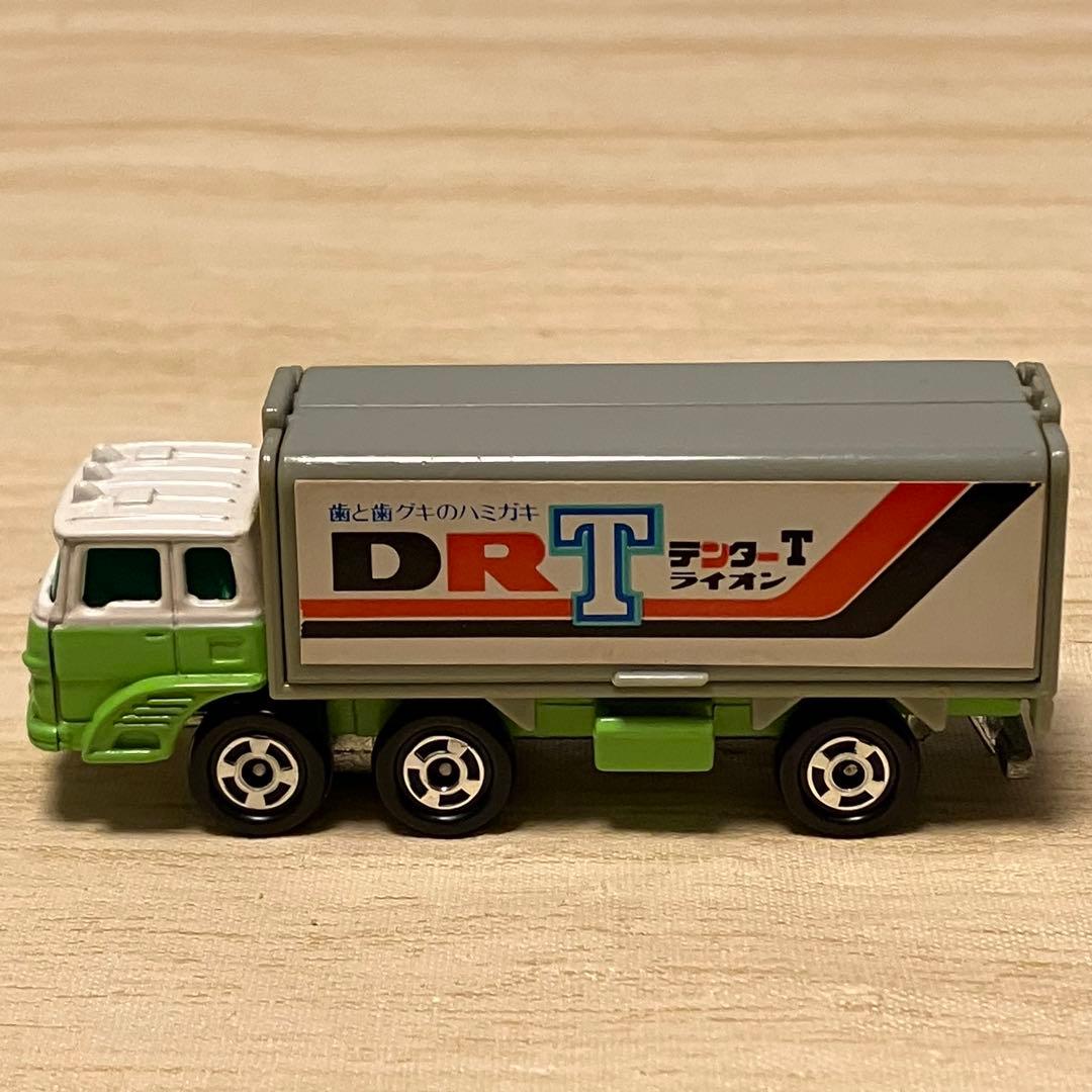 トミカ ふそうトラック デンター T ライオン No.7 1/127