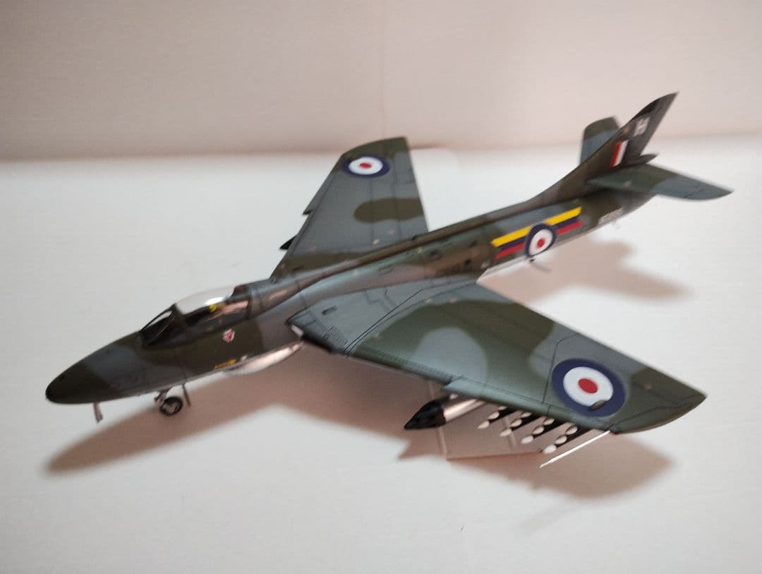プラモデル完成機　1/48　ホーカーハンターFGA.9