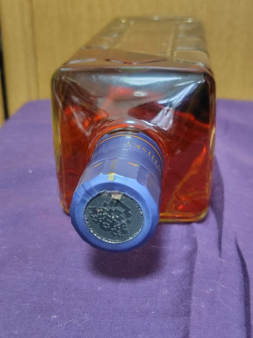 Suntory The Premium 43% ウイスキー