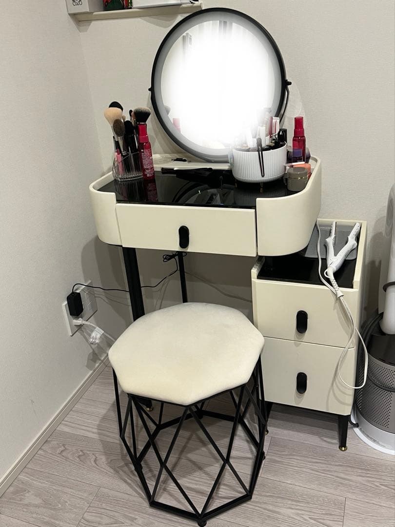 ホワイト ドレッサー ミラー付き