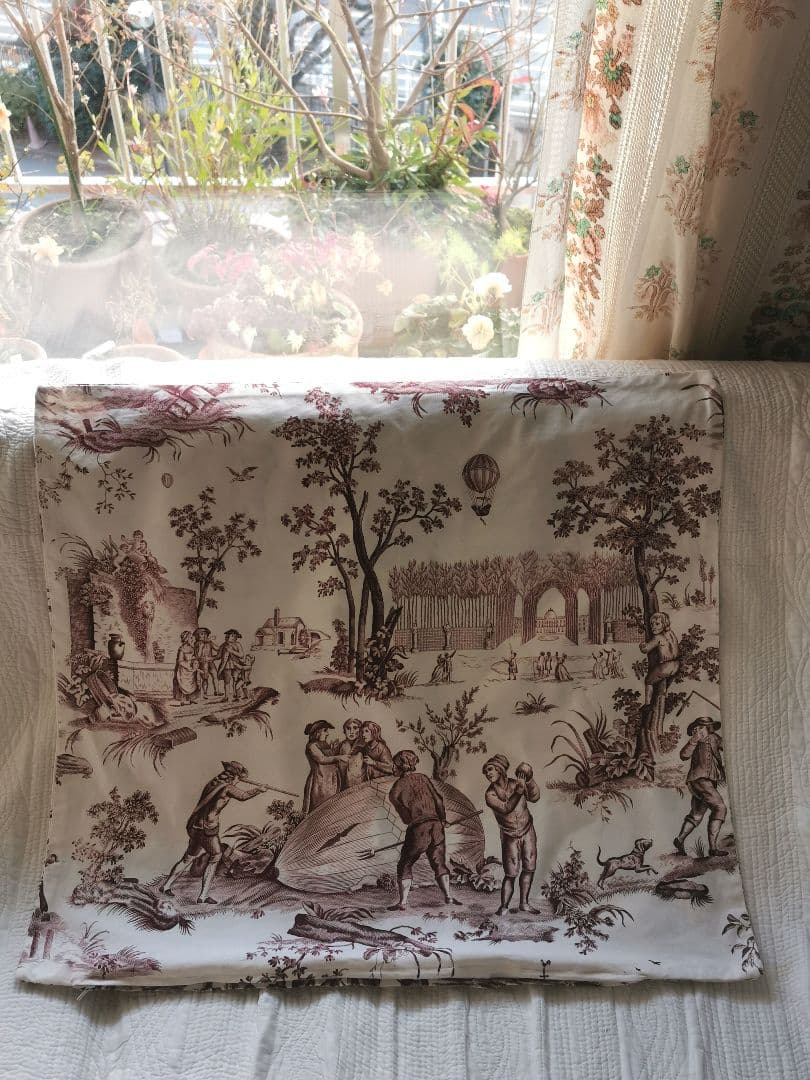 ヴィンテージ 復刻トワルドジュイ 1784年パリ気球飛行版画 クッションカバー