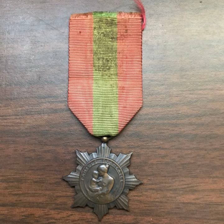 レア！アンティーク勲章メダルヨーロッパ  /フランスantiqueイギリス雑貨