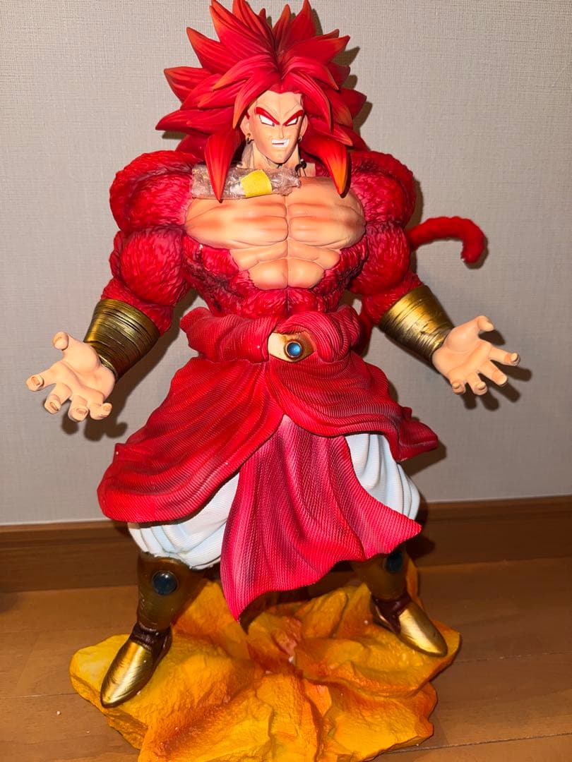 ドラゴンボール ブロリー フィギュア 超サイヤ人4 伝説の超サイヤ人