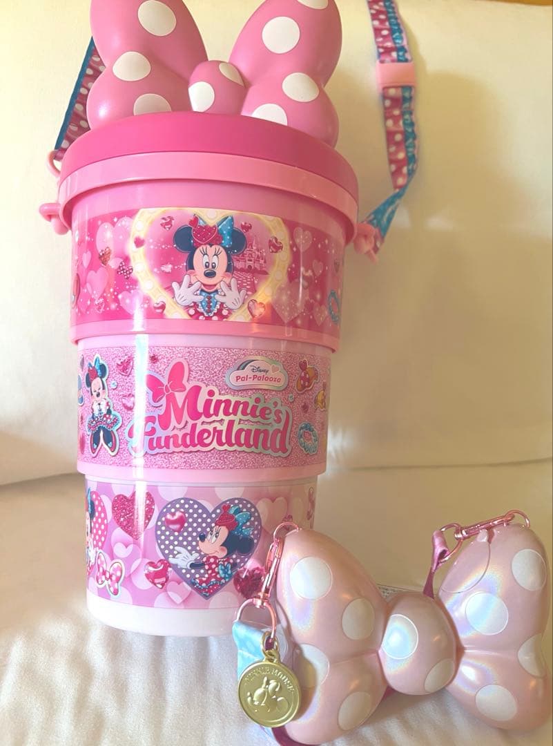 ミニーのファンダーランドポップコーンバケットとスナックケース