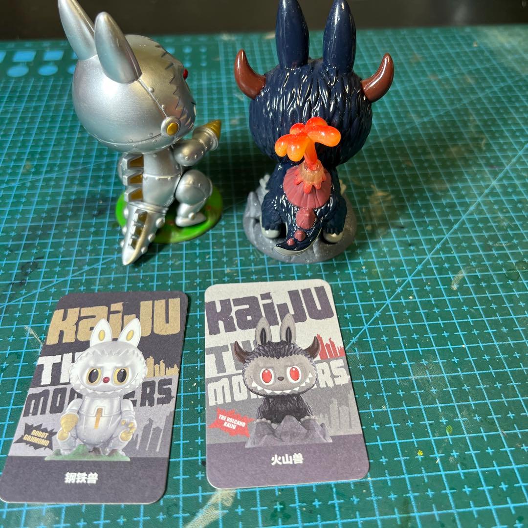 ポップマート　ラブブ　初期　ソフビ　ブラインドBOX版 2点