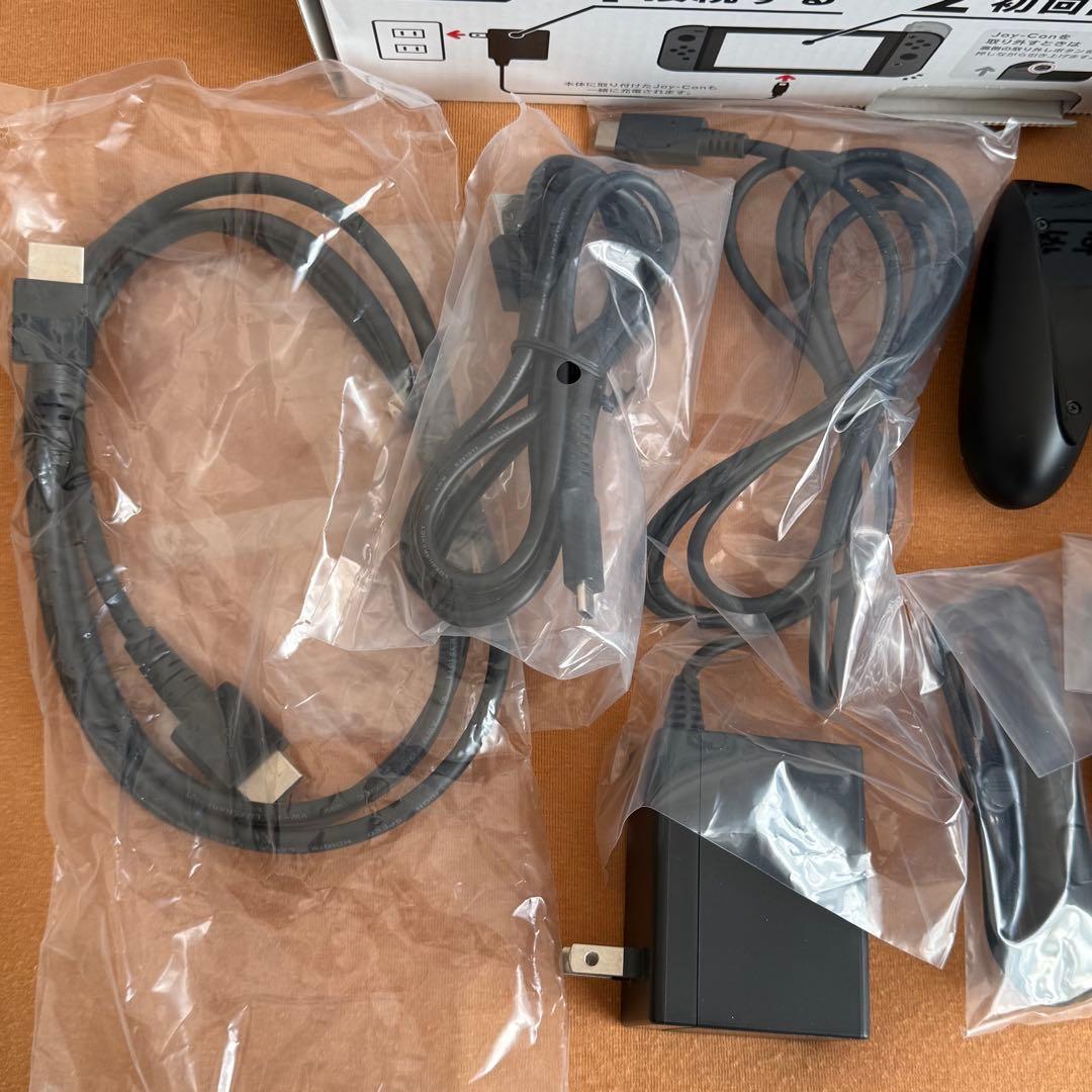 Switch Nintendo グレー　本体