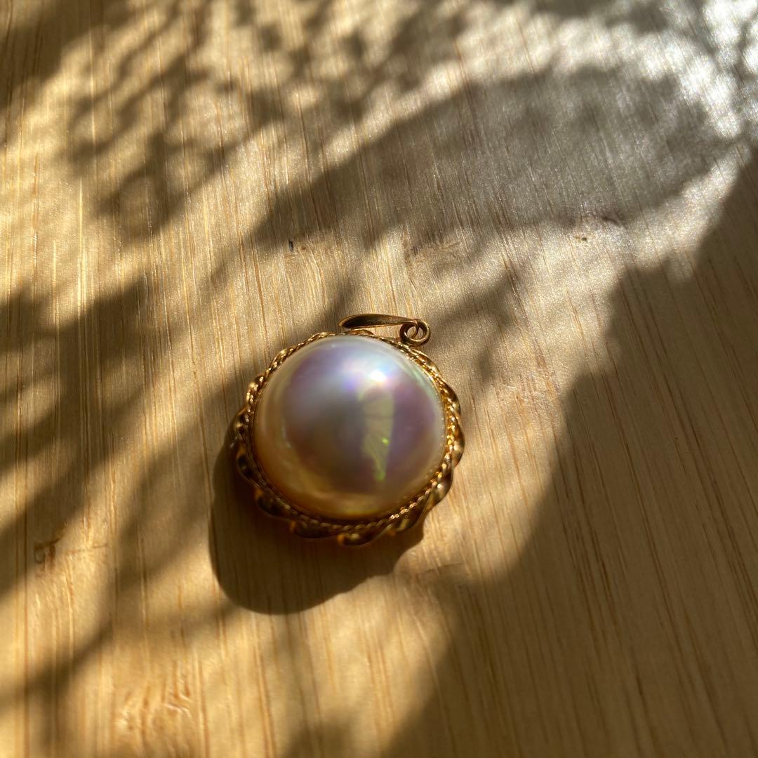 虹色マベパールのペンダントトップ❤️18Ｋ