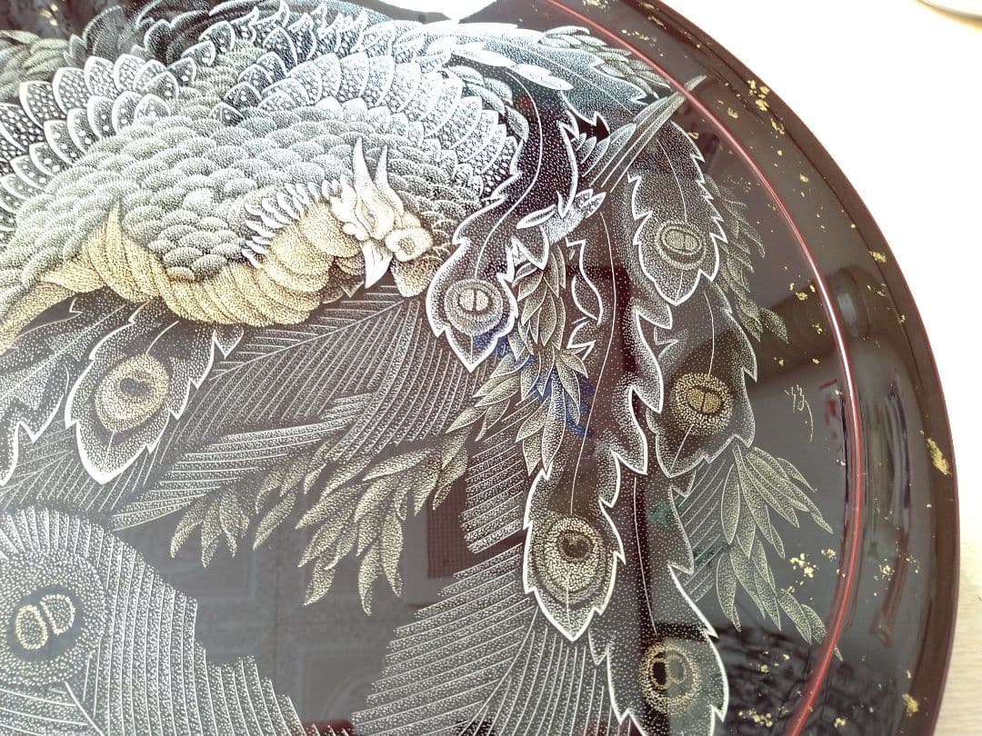 輪島塗沈金「八方睨み鳳凰図」会席盆