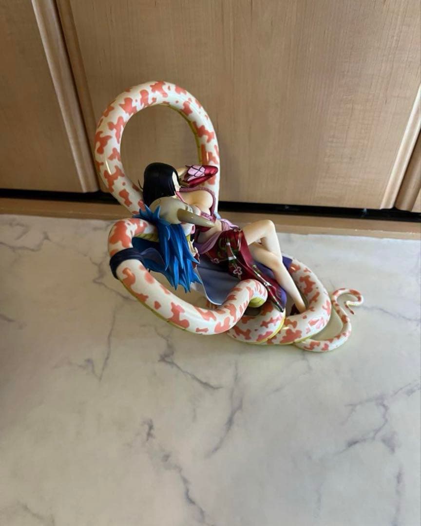 ヒ*ー様 P.O.P ボア・ハンコック フィギュア NEO-MAXIMUM 開封