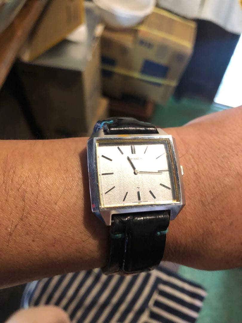 KTA様★美品稼動レア★セイコー　シャリオ　スクエア　手巻き　メンズ　腕時計