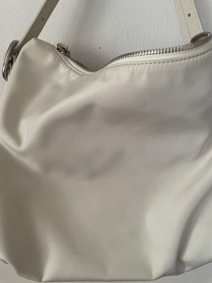 トゥティエ　ハンドバッグ