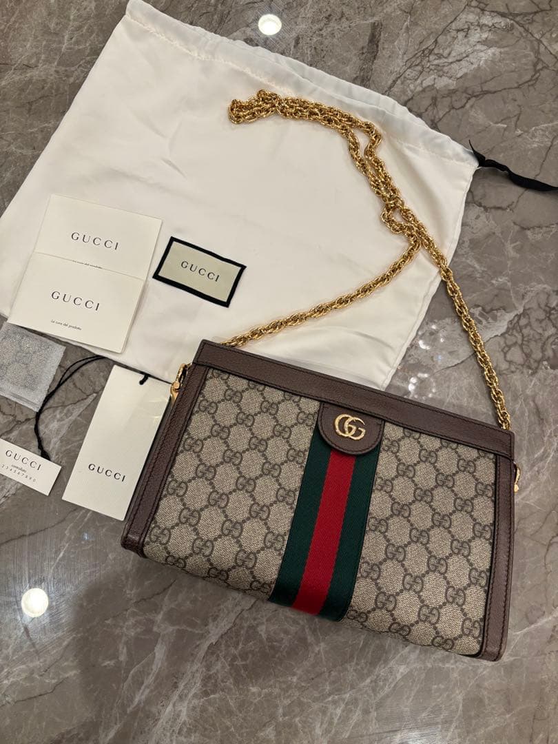 人気！グッチ　オフディア　ミディアムショルダーバッグ