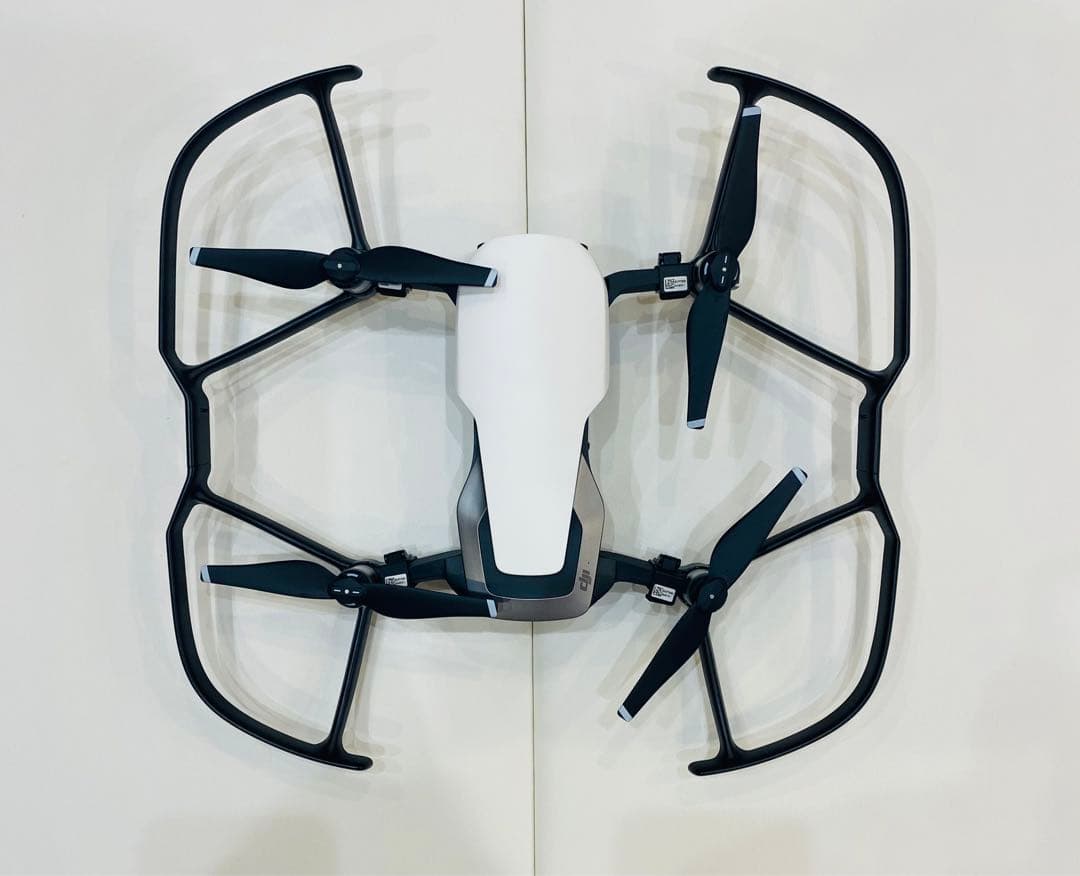 DJI Mavic Air アークティック ドローン ホワイト D-159572