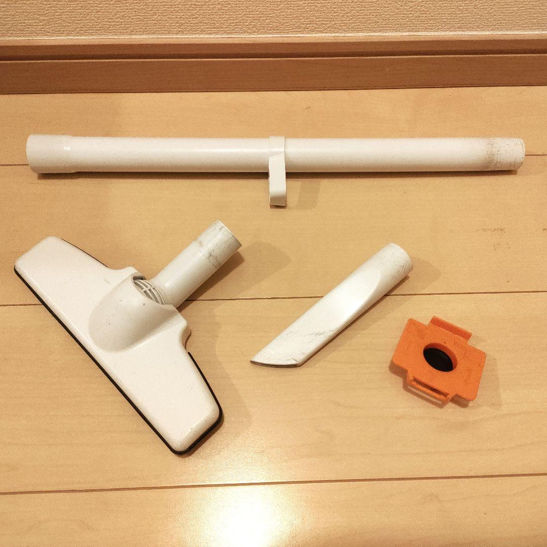 Makita 充電式ハンディクリーナー CL182FD 本体、充電器