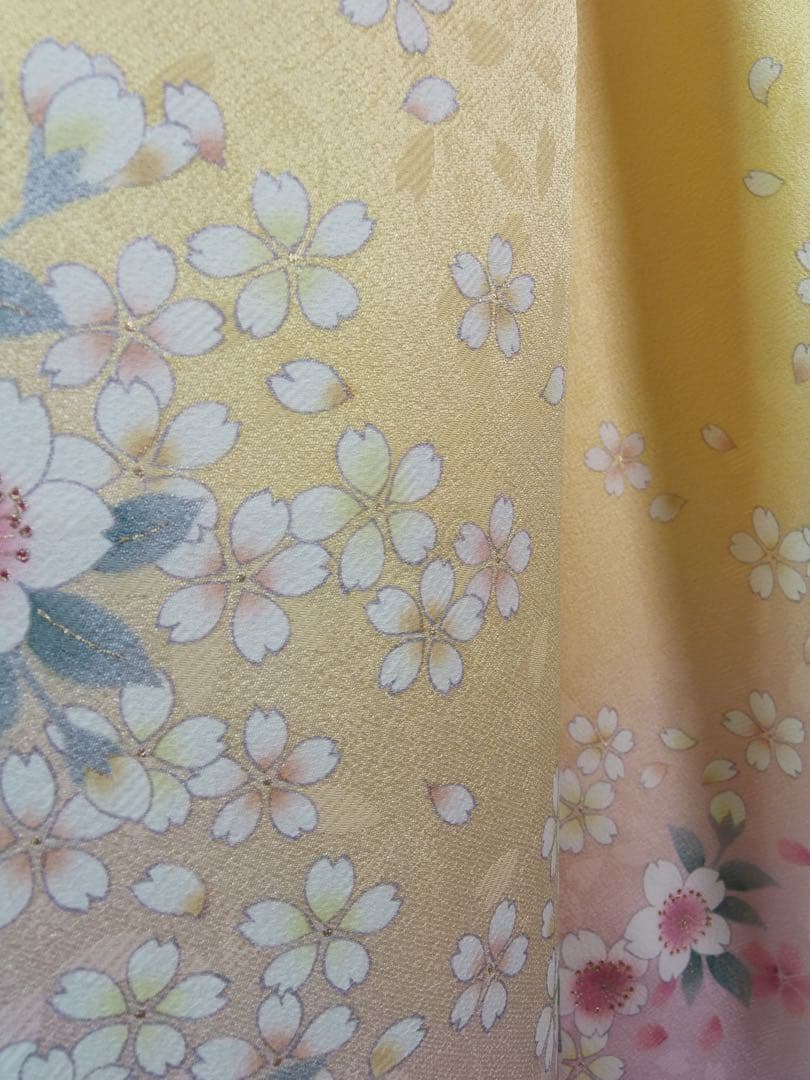 上品華やか】桜流し振袖＊金彩×金駒刺繍／黄×藤紫グラデーション＊パールトーン加工