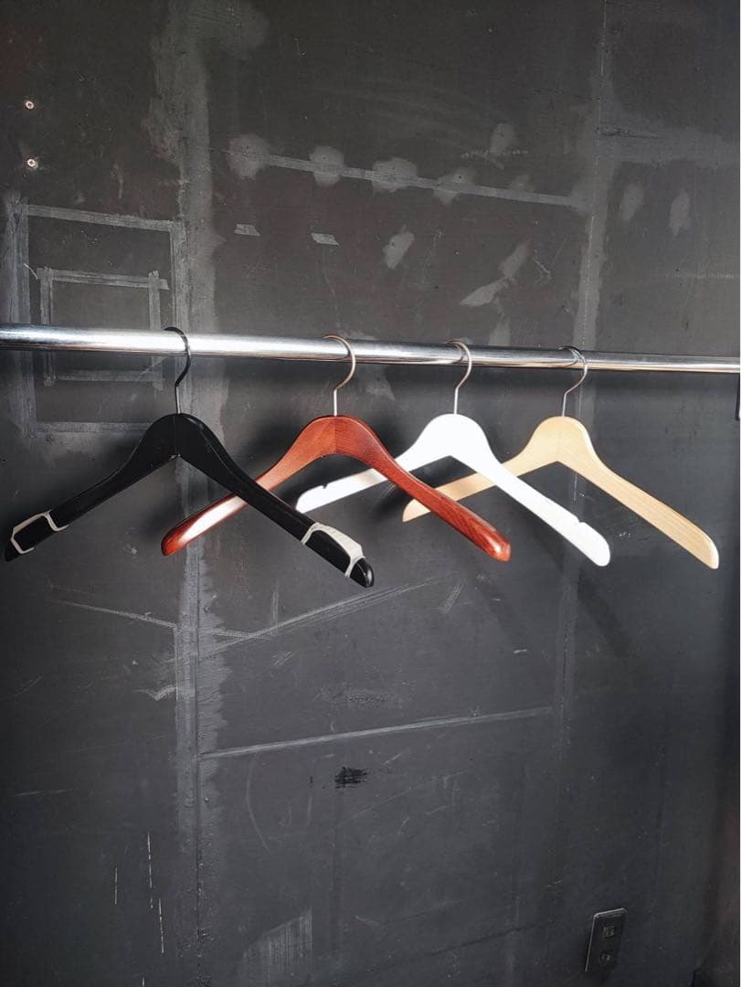 木製ハンガー　ハンガーまとめ売り　ハンガー　ベージュ　100本　4色