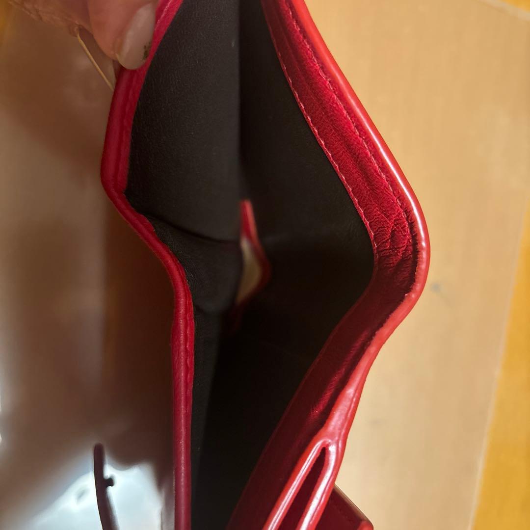 ボッデガヴェネタ 二つ折り財布　赤