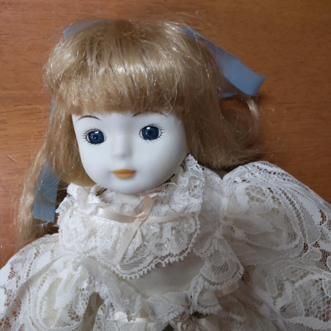 創作人形　現代人形　イギリス　ドール　ポーセリンドール