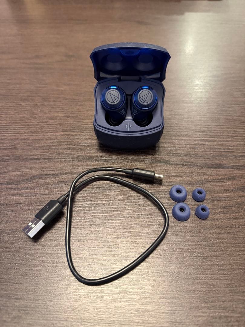 ⭐️オーディオテクニカ　ワイヤレスイヤホン 充電ケース付き