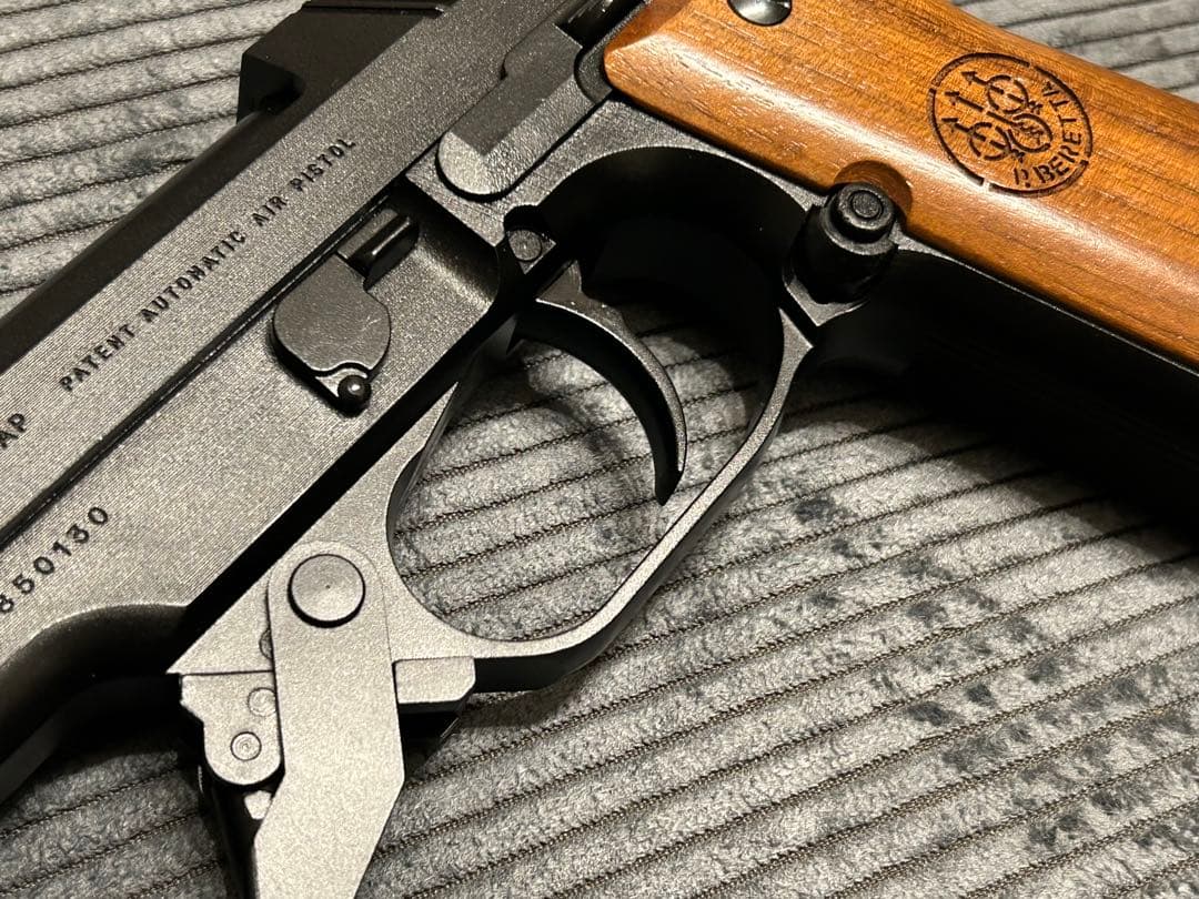 美品 動作確認済み MGC M93R ネグリ 木製グリップ仕様