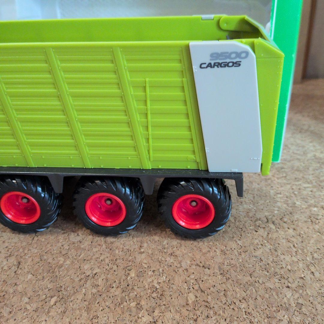 SIKU claas tractor axion＆cargo 1:32