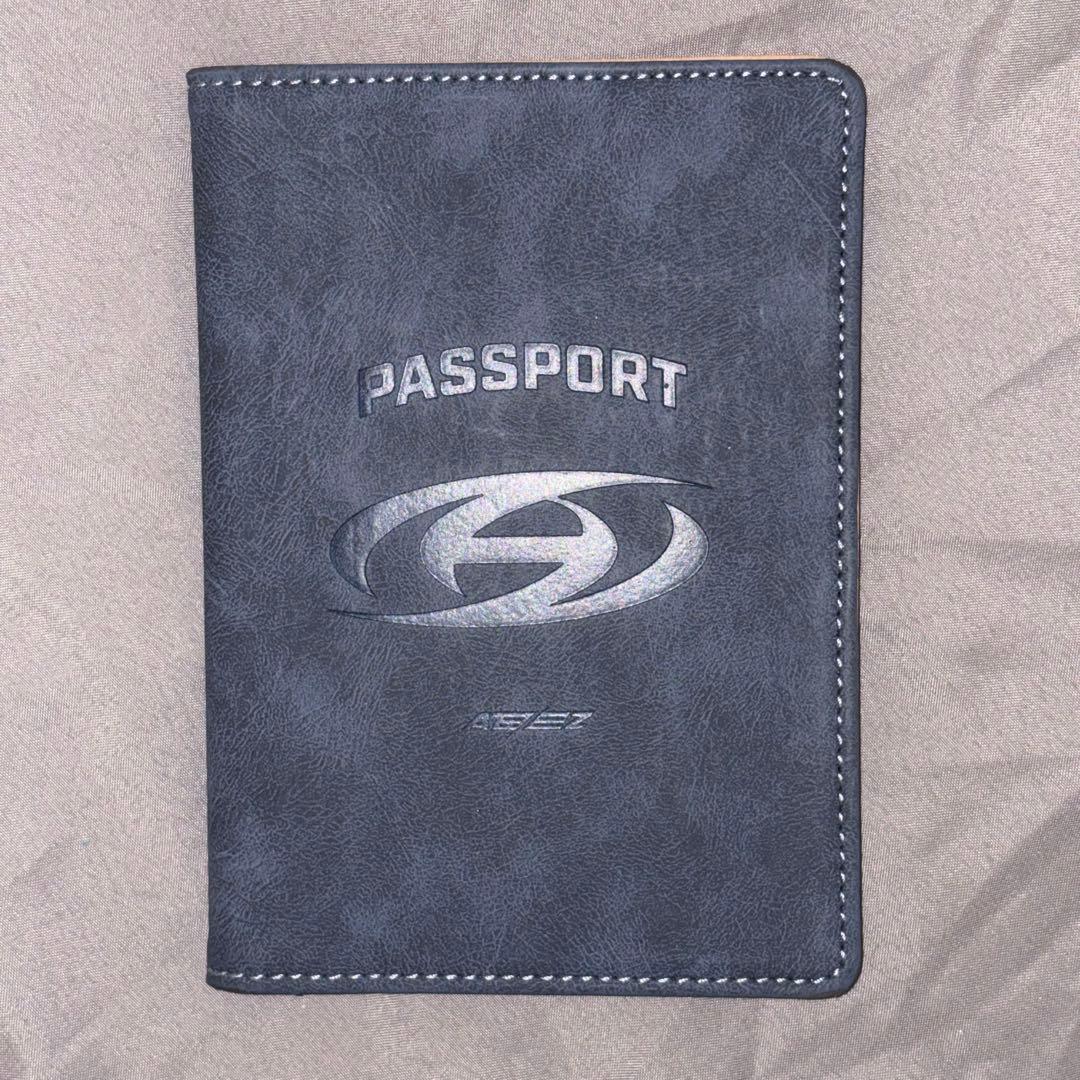 ⭕️レア ATEEZ POPUP STOREパスポートケース OUTLAW