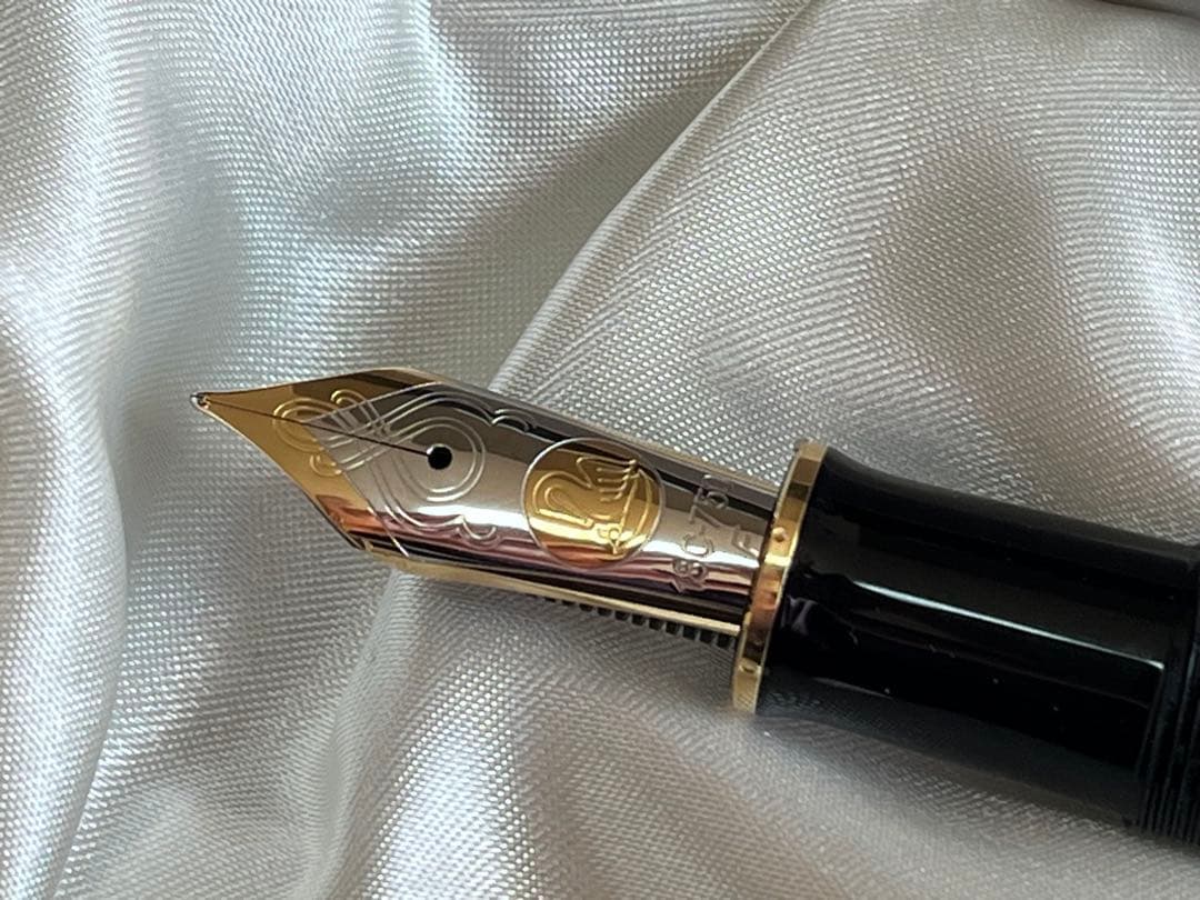 ペリカン スーベレーン M1000 F 細字 18C-750 緑縞 インクセット