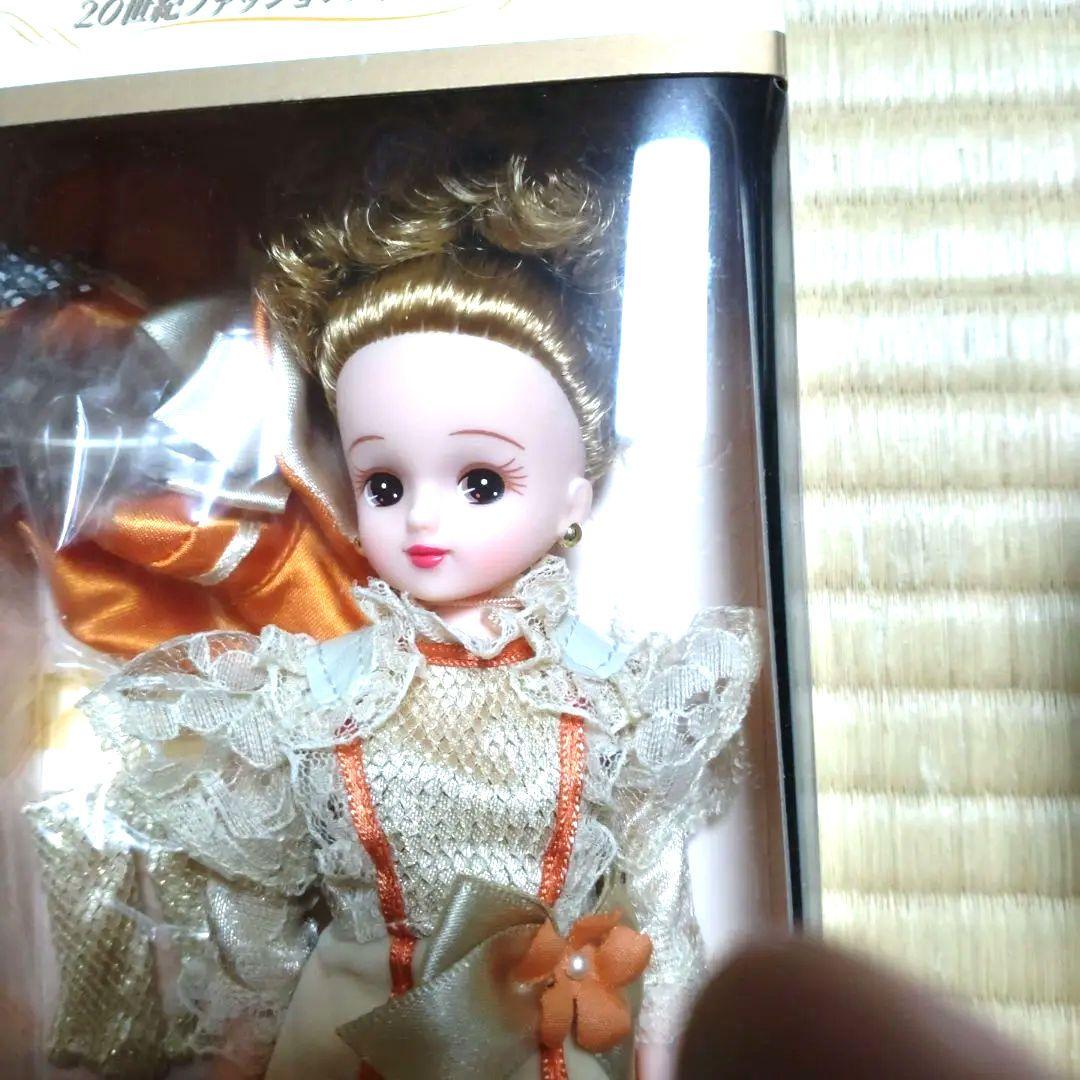 リカちゃん　未開封　　　　　　　　　　　　20世紀ファッションストーリー