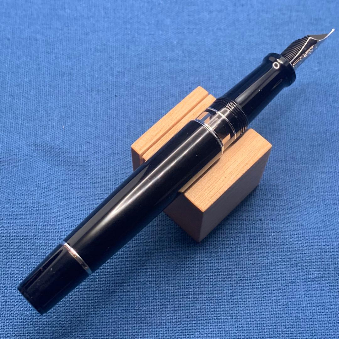 【良品】アウロラ　オプティマ　ネロ　万年筆 14K B CT