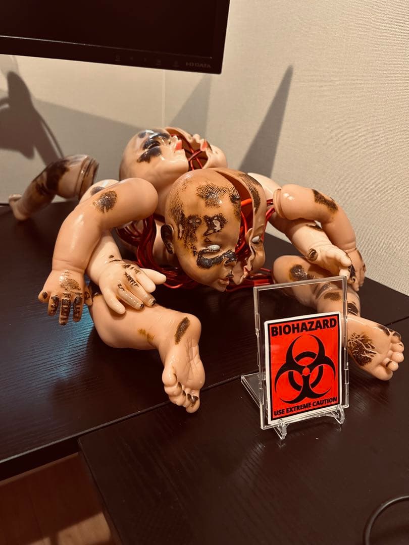 BIGホラードール　人形