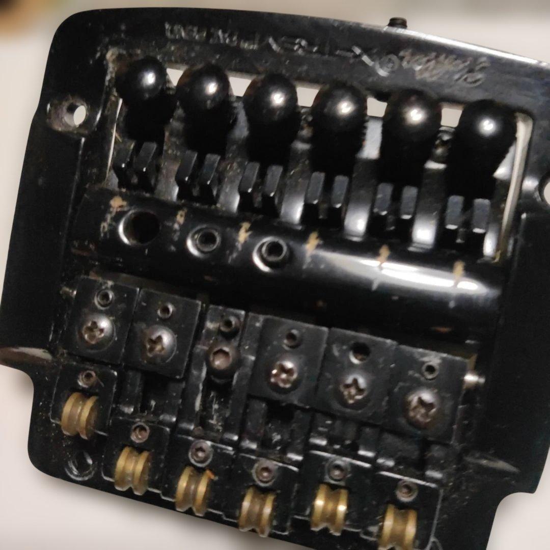 ギター　ボディ　Kahler ？のブリッジ　ジャンク