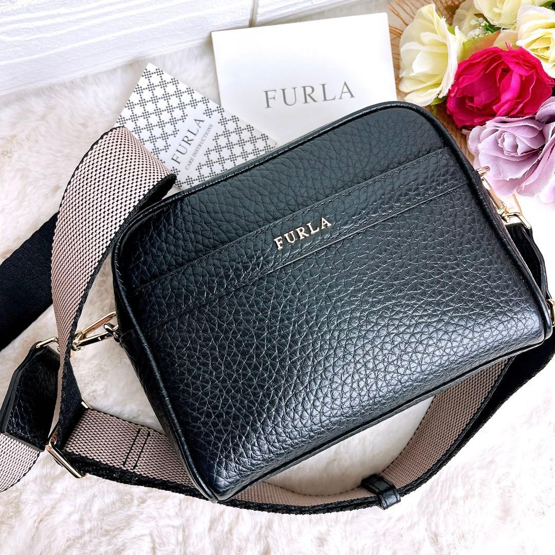 極美品☆FURLAフルラ ショルダーカメラバッグ ポーチ シボ革 ブラック