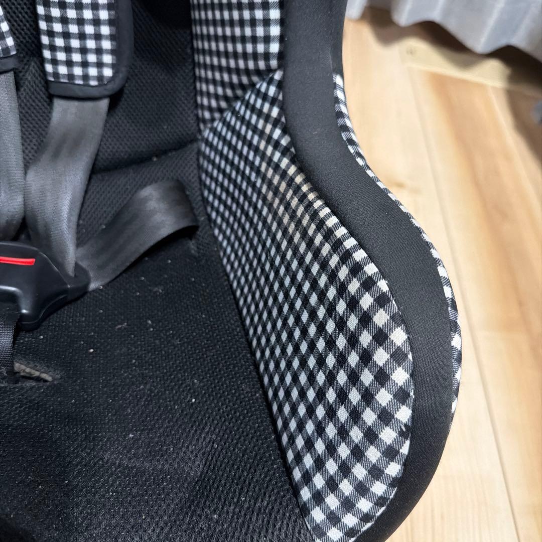 早い者勝ちJoie チャイルドシート ブラック チェック柄