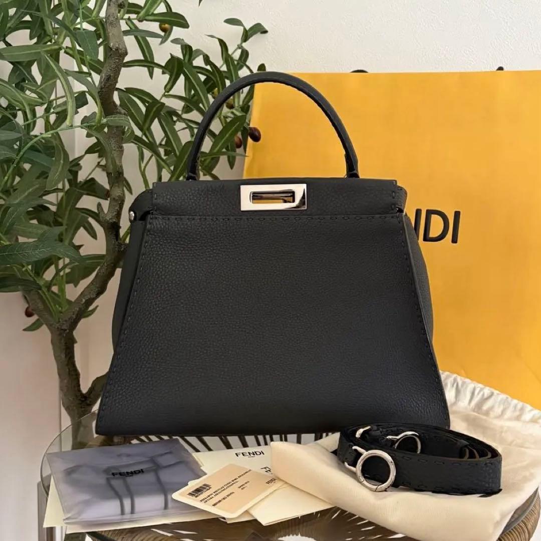 限定色✨フェンディ ピーカブー セレリアバッグ ミディアム 2way