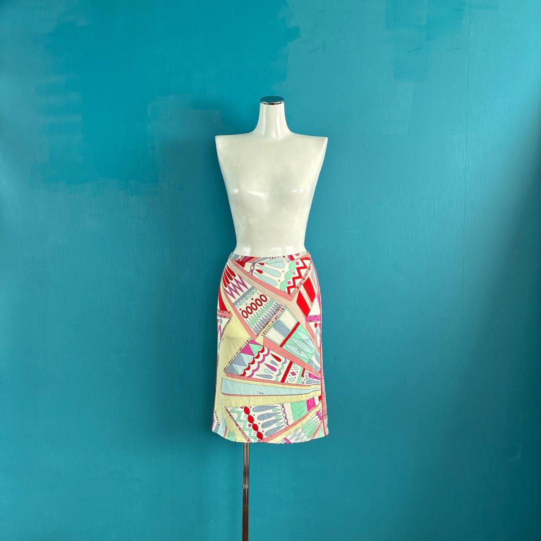 1521 エミリオプッチ　幾何学模様 タイトスカート ひざ丈　シルク